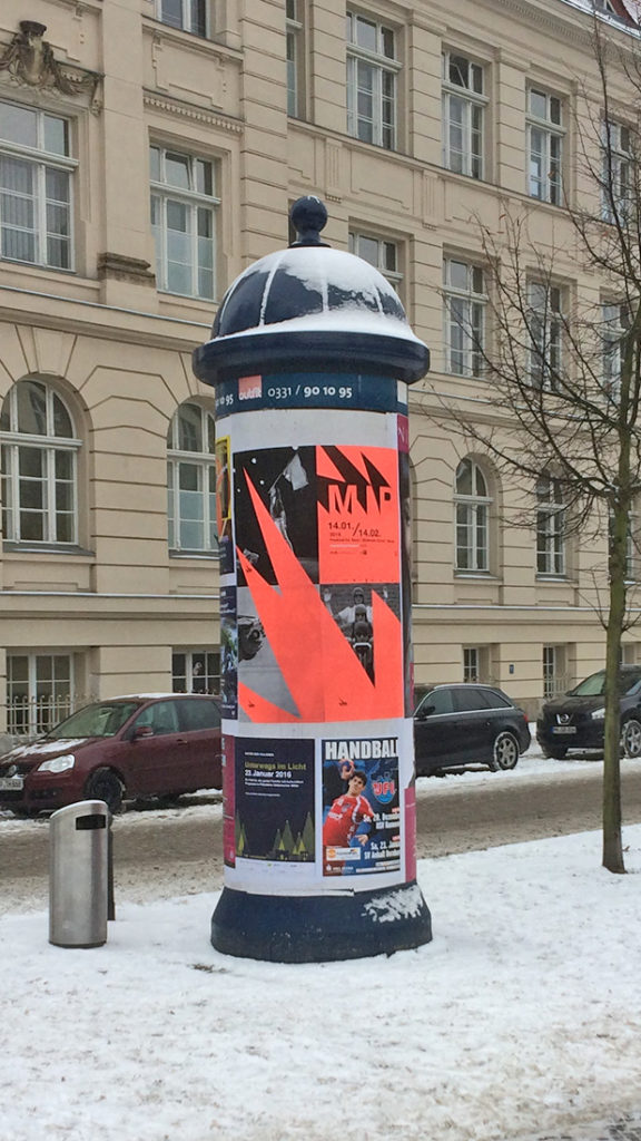 Plakat: Made in Potsdam, Festival für Bildende Kunst, Musik und Tanz, Schopenhauerstraße, Einsteinschule, Litfaßsäule
